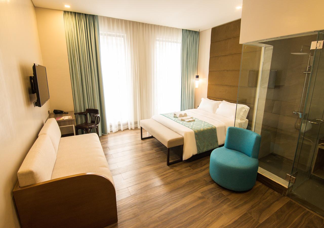 אילוילו Goldberry Lite Hotel מראה חיצוני תמונה