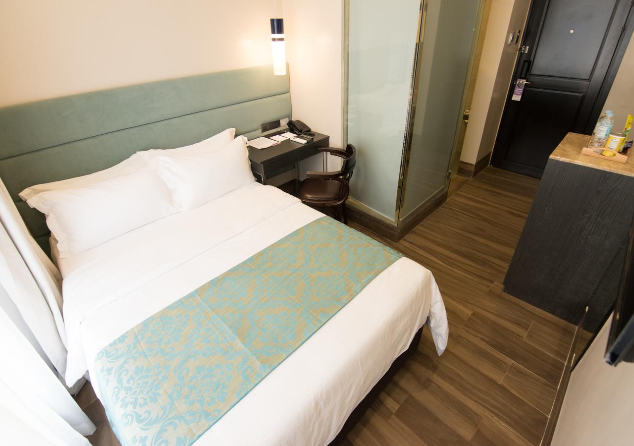 אילוילו Goldberry Lite Hotel מראה חיצוני תמונה