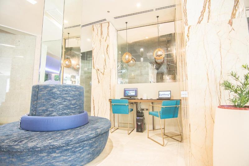 אילוילו Goldberry Lite Hotel מראה חיצוני תמונה
